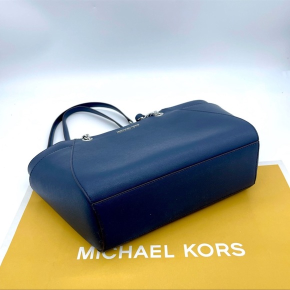 Michael Kors Large Chain Shoulder Tote Bag Navy - Picture 8 of 10